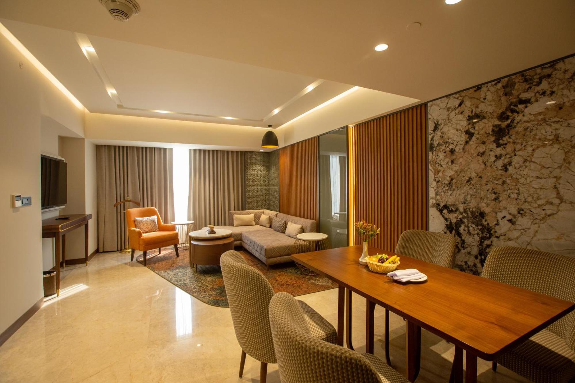 Arista By Ambition Hotel Guwahati Buitenkant foto