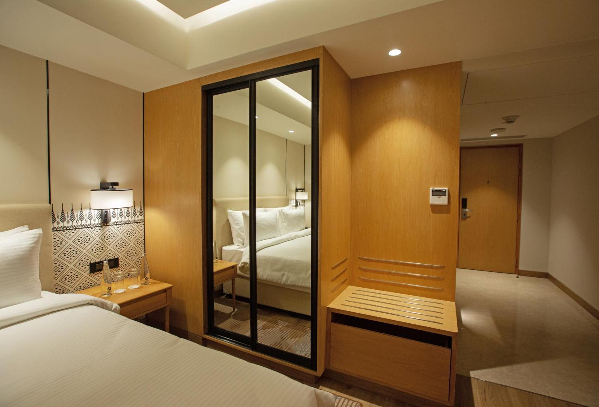 Arista By Ambition Hotel Guwahati Buitenkant foto